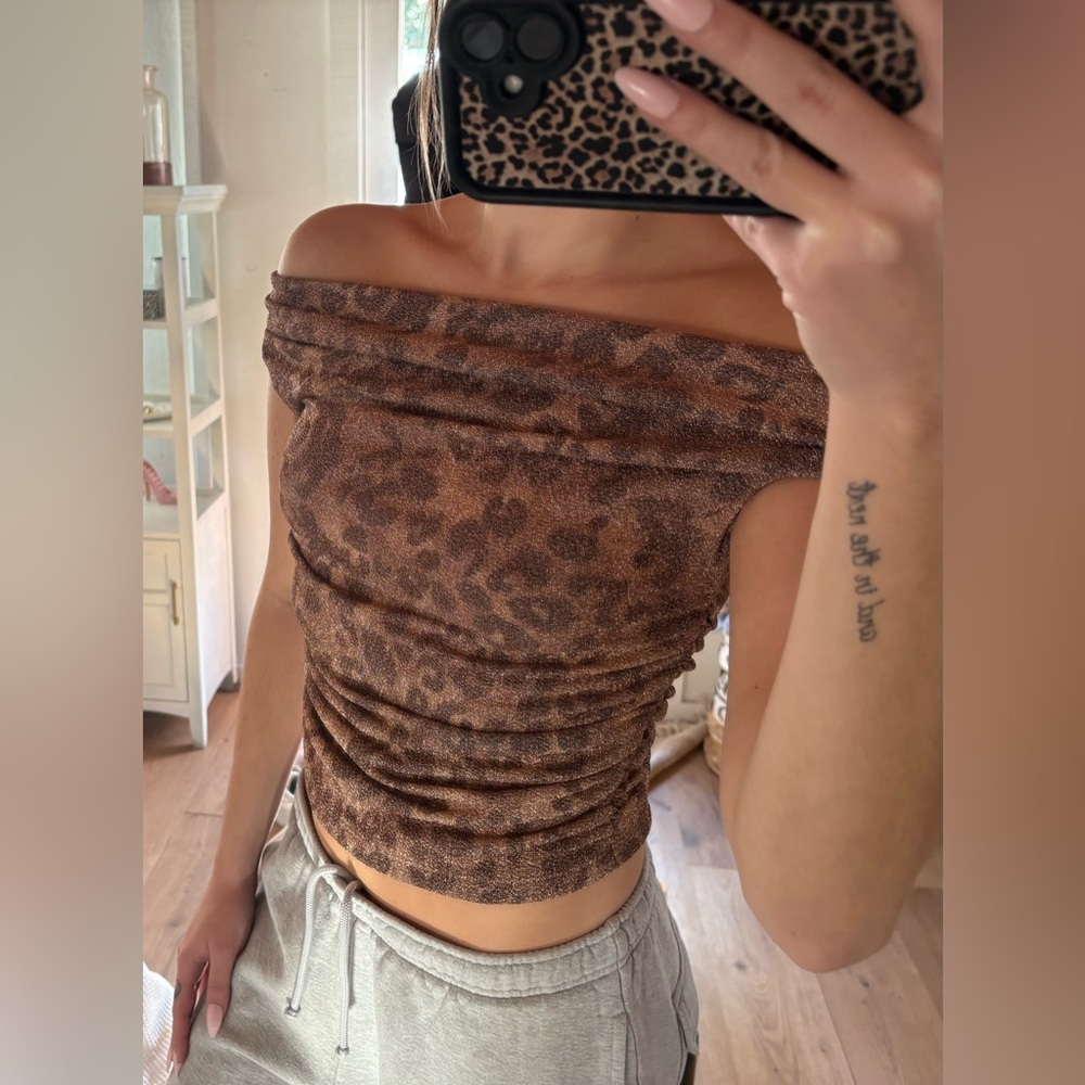 Brand New Leopard Glitter Print Off-Shoulder Top